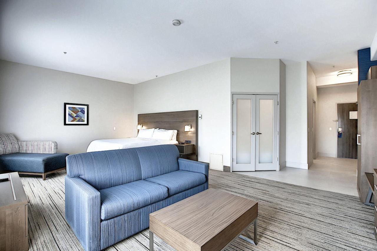 Holiday Inn Express Airport Calgary By Ihg Eksteriør bilde