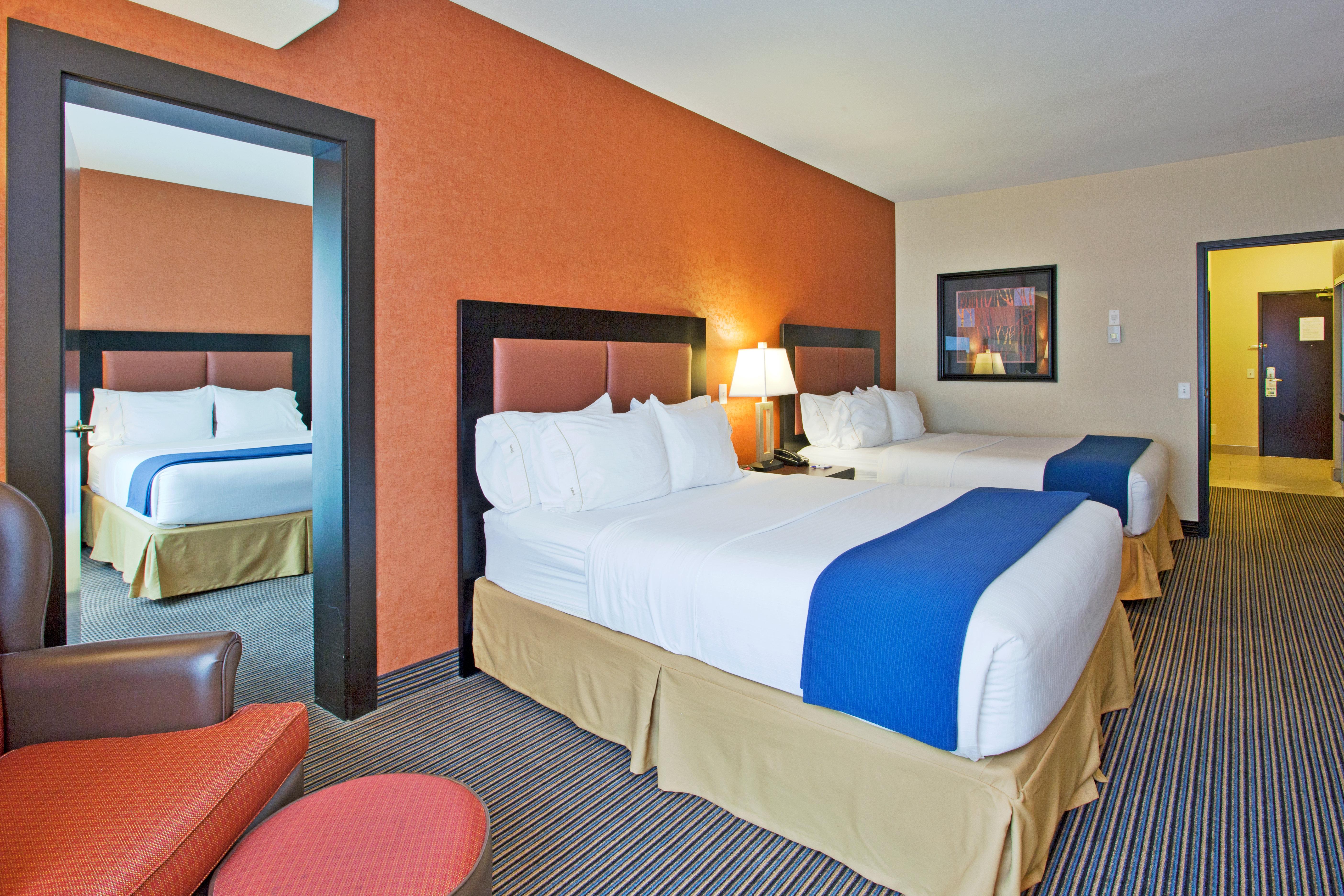 Holiday Inn Express Airport Calgary By Ihg Eksteriør bilde