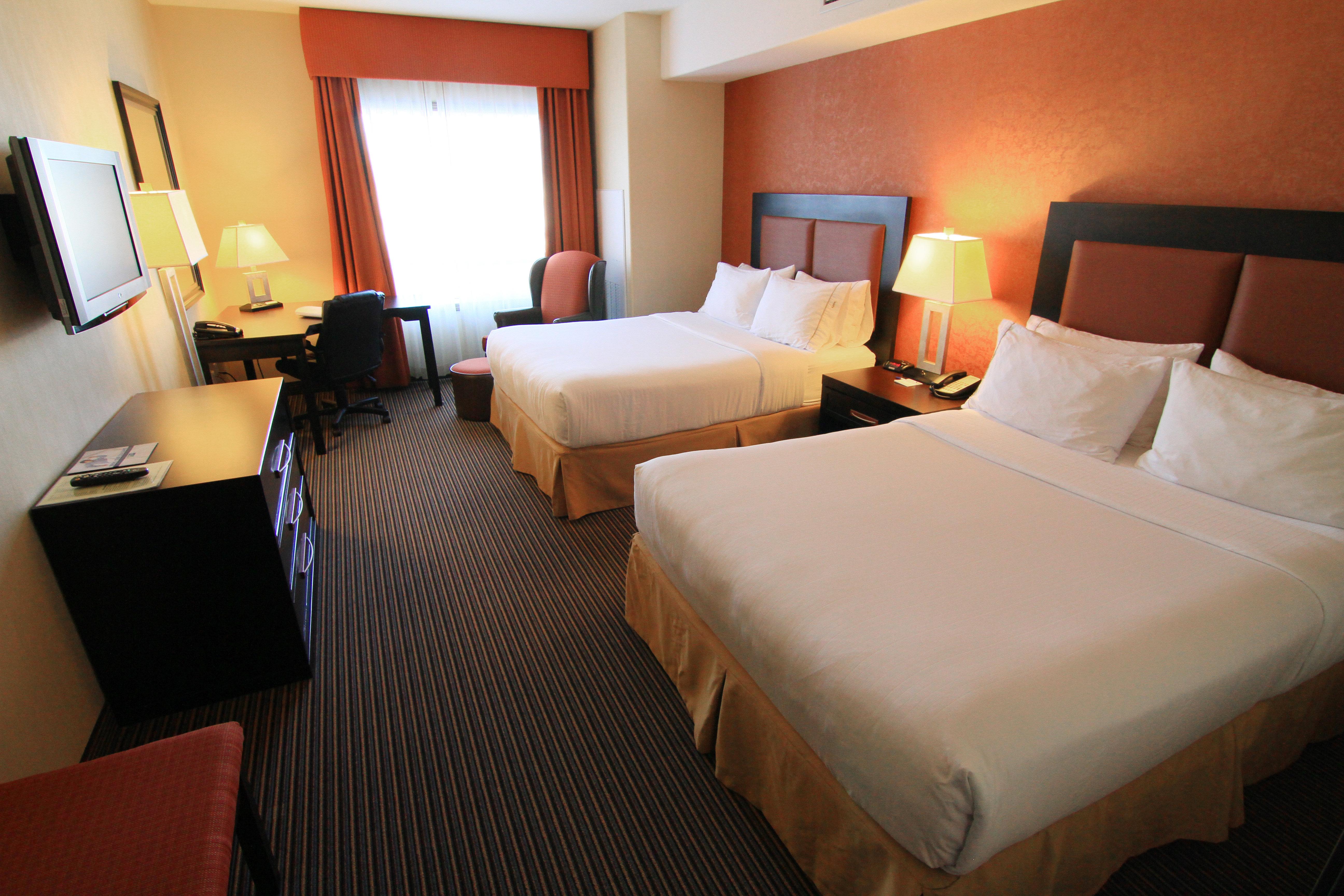 Holiday Inn Express Airport Calgary By Ihg Eksteriør bilde