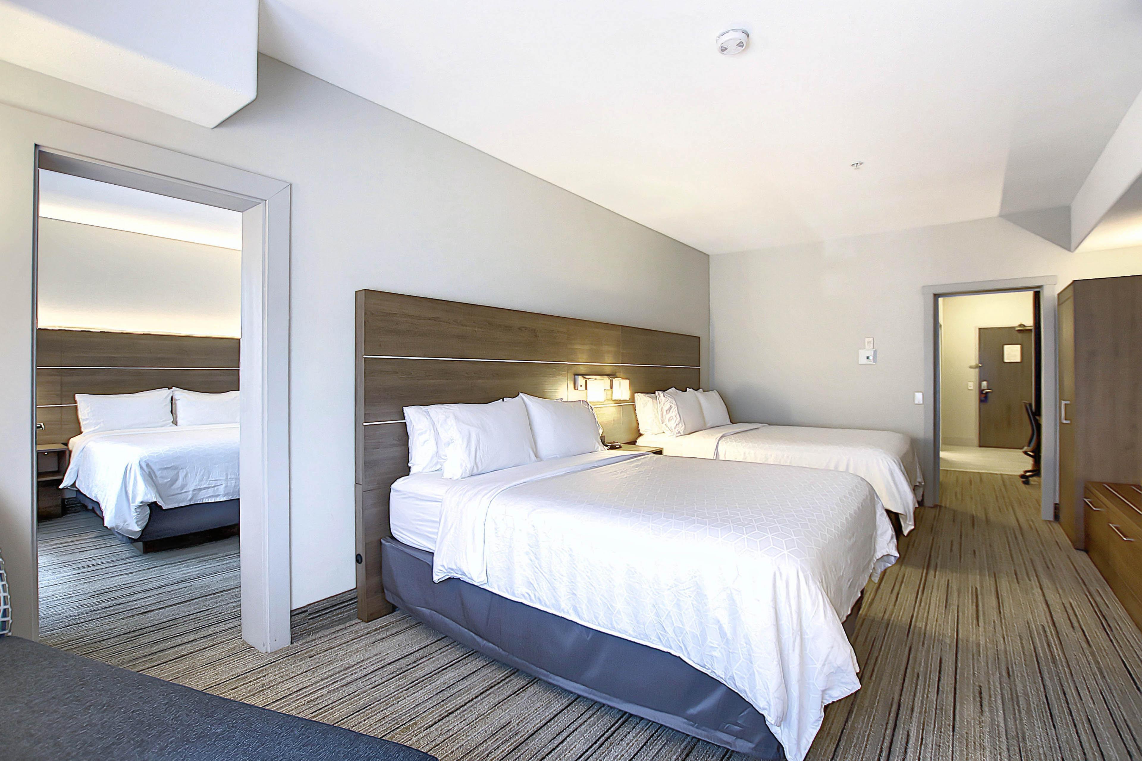 Holiday Inn Express Airport Calgary By Ihg Eksteriør bilde