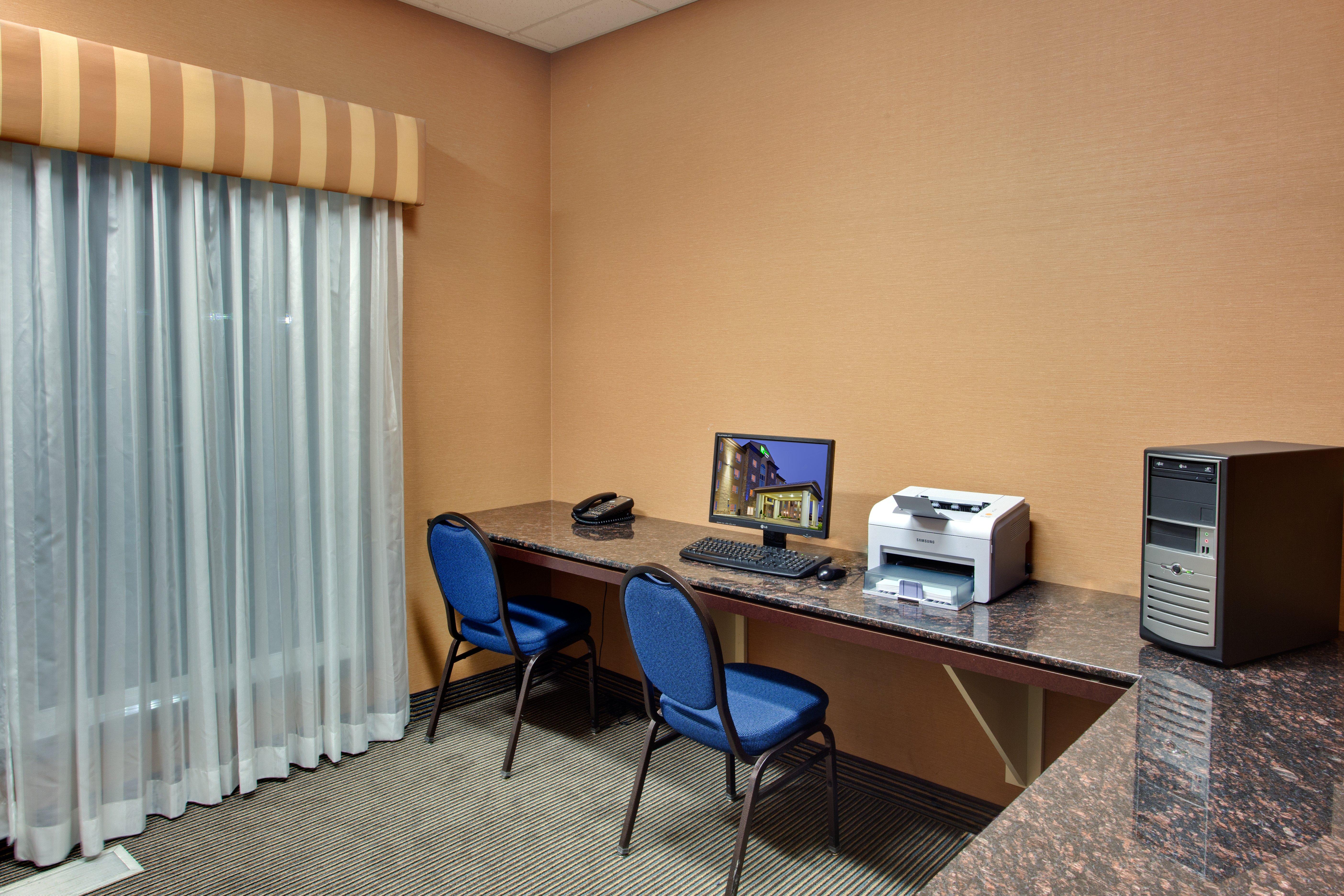 Holiday Inn Express Airport Calgary By Ihg Eksteriør bilde