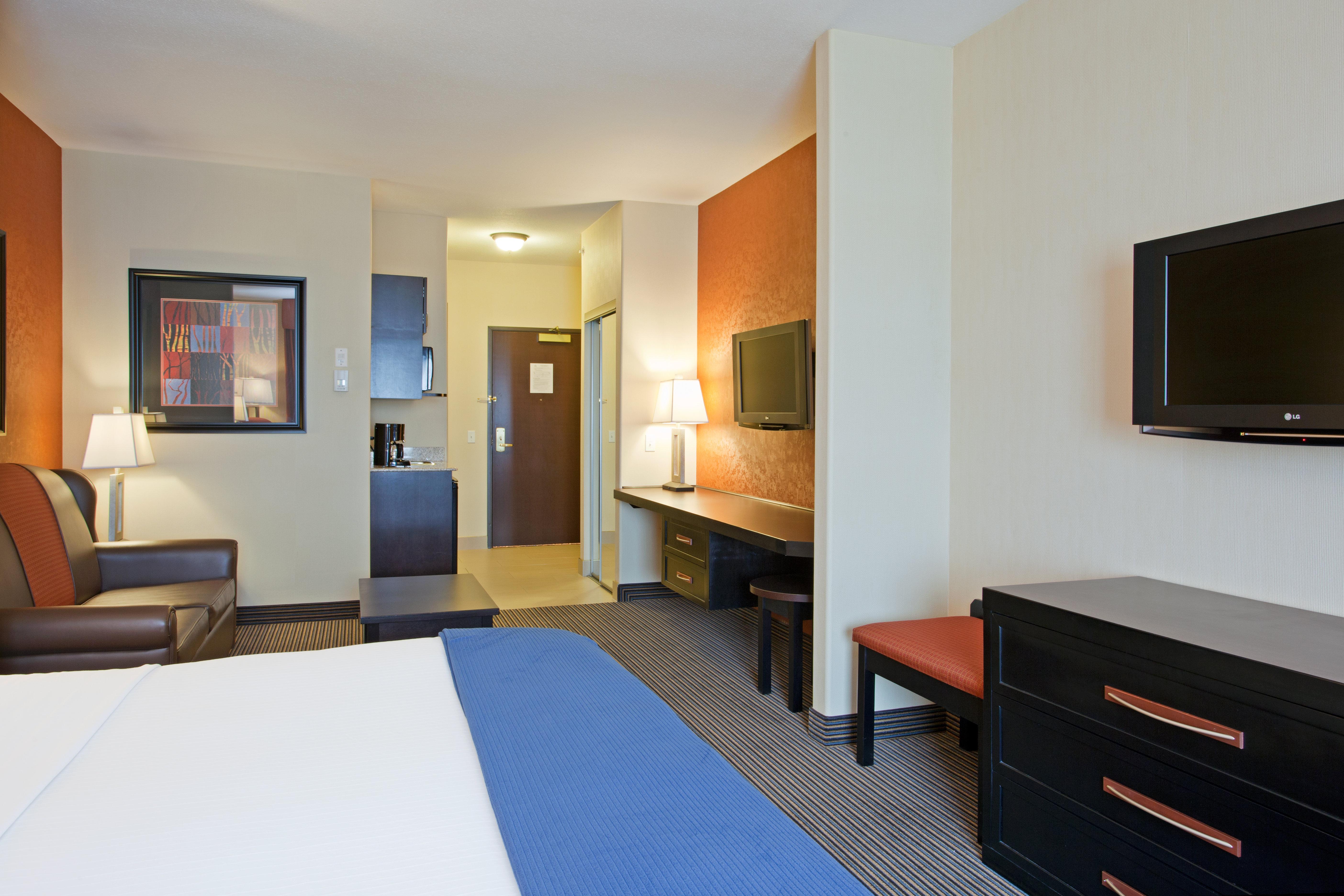 Holiday Inn Express Airport Calgary By Ihg Eksteriør bilde