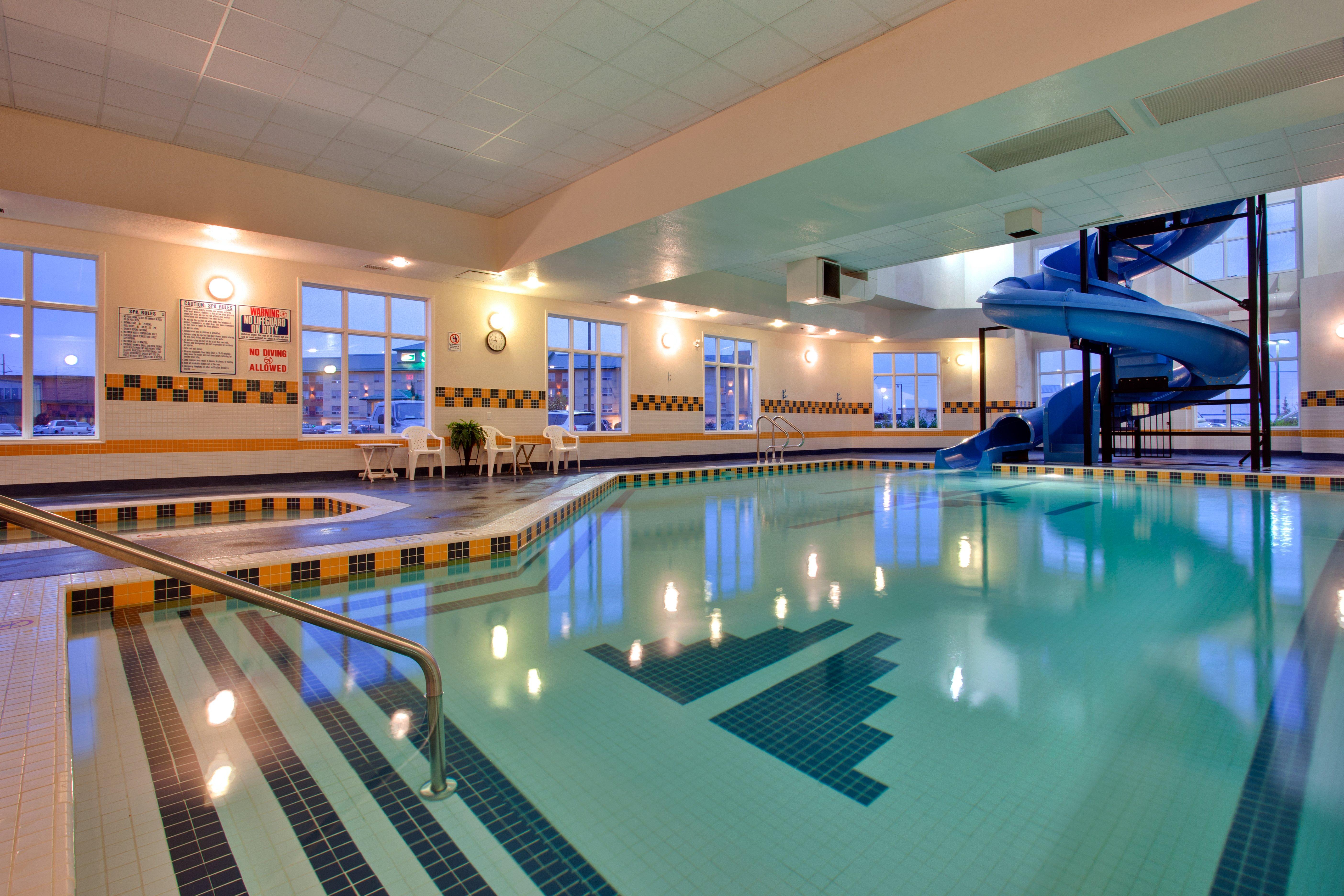 Holiday Inn Express Airport Calgary By Ihg Eksteriør bilde